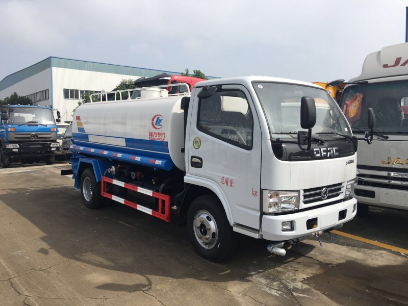 東風5噸綠化灑水車